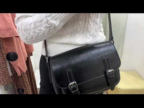 ❤️ Masturbarea în public a tinerei târfe FeralBerry cu un dildo în cabina de probă ❌  at porn ro.ideabuffet.top ❤